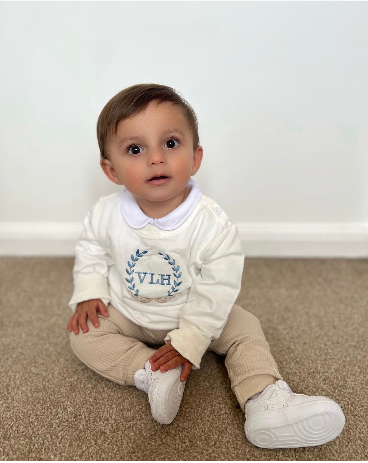 Crest with initial or name - long sleeved tshirt - for Embroidery personalising - White